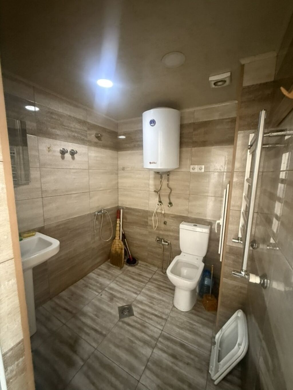 Masazir qurtulus 93 6/2 de 44 kvadirat senet kupcadi mekteb baxca park — Daşınmaz əmlak, Masazır (3)