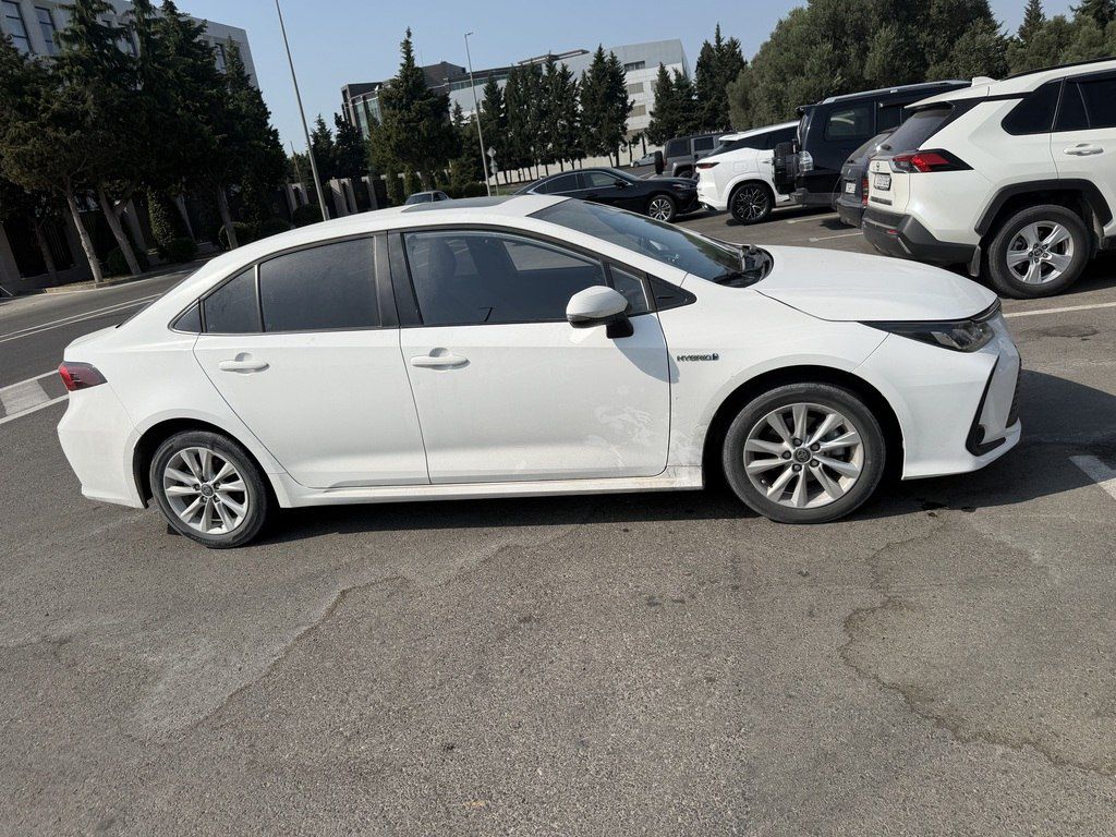 Toyota Corolla, 1.8 L, 0.85 kWh, 2023 il, 79 900 km — Avtomobillər, Bakı (5)