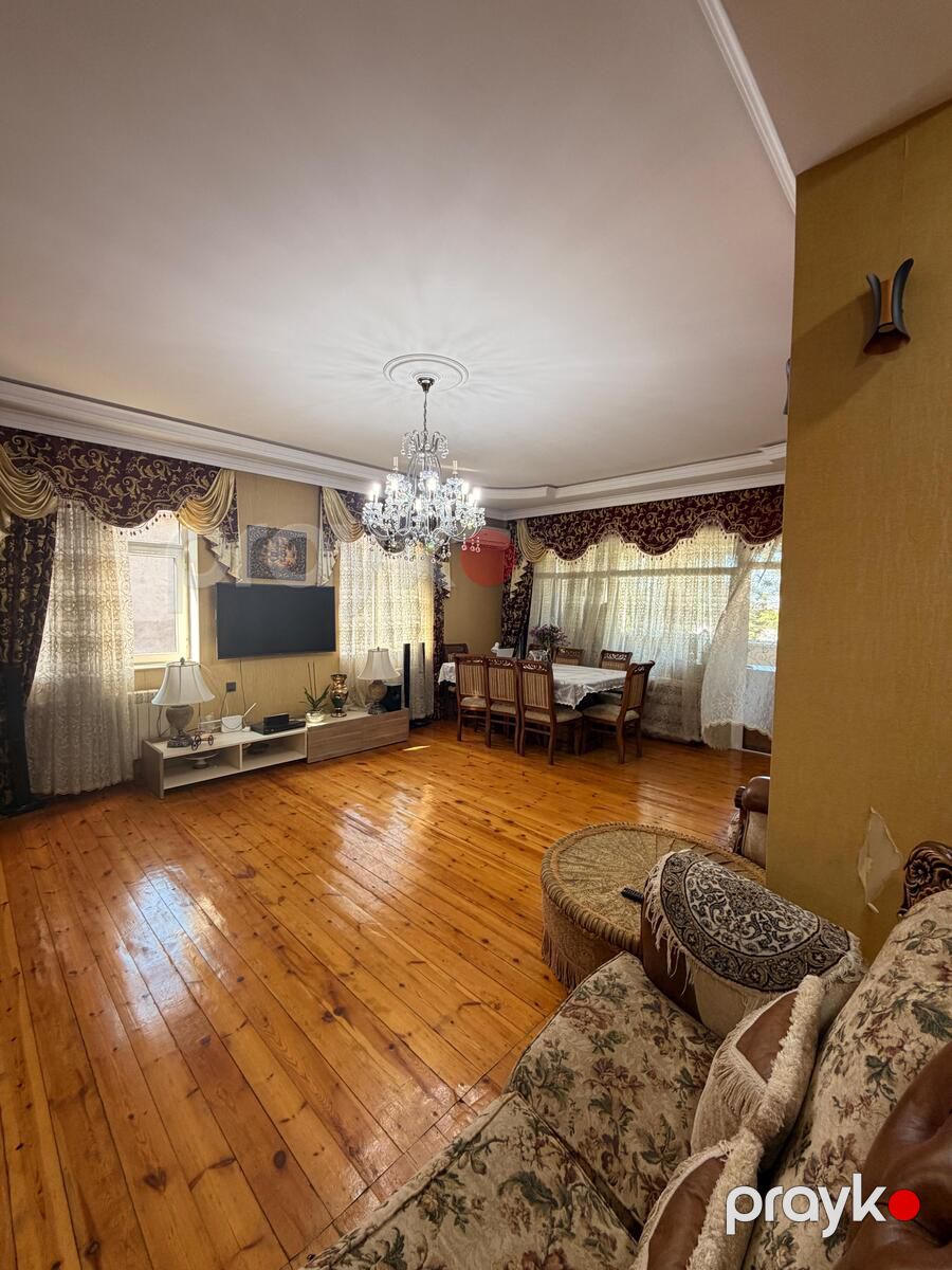 Satılır 8 otaqlı həyət evi/bağ evi 250 m² — Ev, villa, Bakı (4)