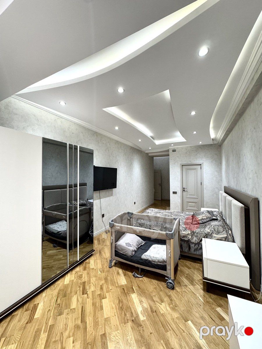 Satılır 4 otaqlı yeni tikili 230 m² — Mənzil, Bakı (10)