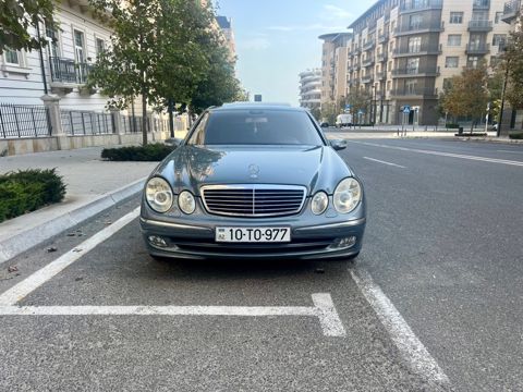 Mercedes E 240, 2.6 L, 2005 il, 313 456 km