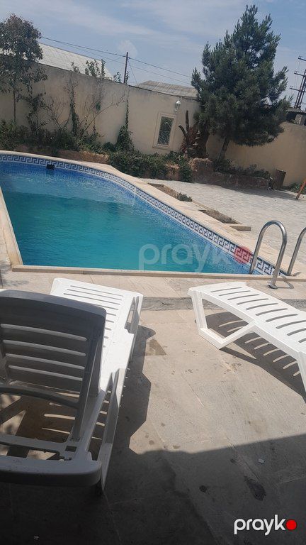 İcarəyə verilir 4 otaqlı həyət evi/bağ evi 300 m²