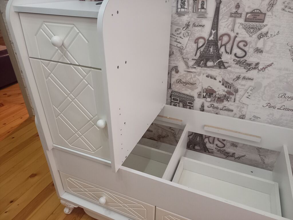 Uşaq otağı üçün çoxfunksiyalı ağ rəngli çarpayı-komod dəsti. Model — Mebel, Masazır (4)