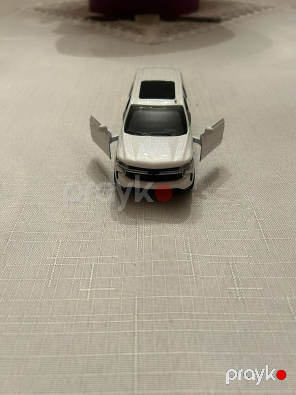 Ağ rəngli miniatür SUV model maşın oyuncağı - Korpus: ağ, qara — Mallar, Bakı (8)