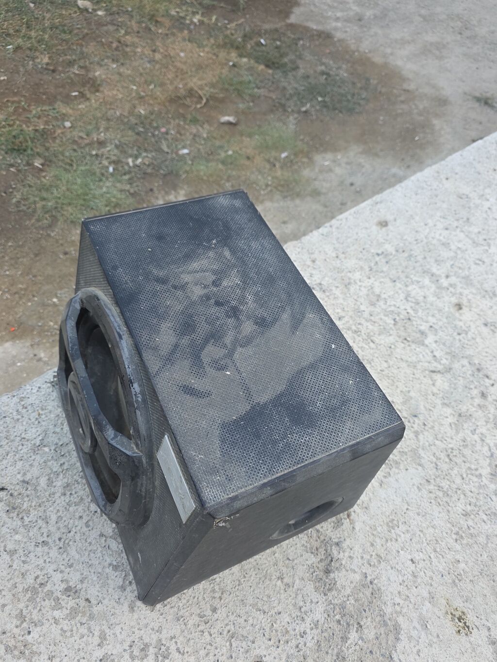 Aktiv bas səsgücləndiricisi (subwoofer) - Korpus: taxta/kompozit, ön — Elektronika, Digah (6)