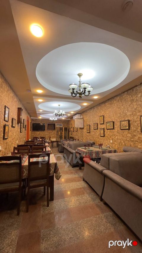 Satılır obyekt 190 m²