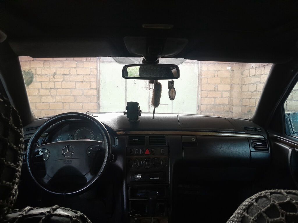 Mercedes-Benz E 220: 2.2 l | 1999 il Sedan — Avto, Gəncə (5)