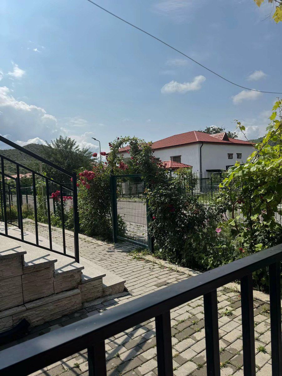 Həyət evi kirayə verilir, Laçın ş. — Daşınmaz əmlak, Laçın (2)