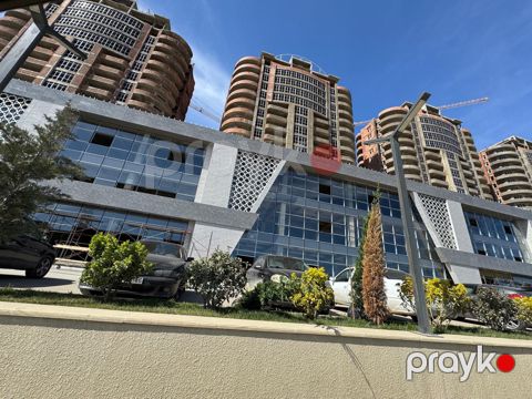 Satılır 2 otaqlı yeni tikili 83 m²