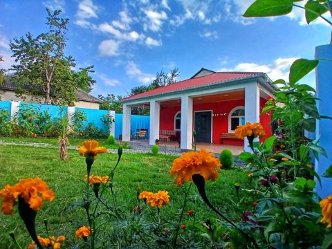 İcarəyə verilir 2 otaqlı həyət evi/bağ evi 100 m²