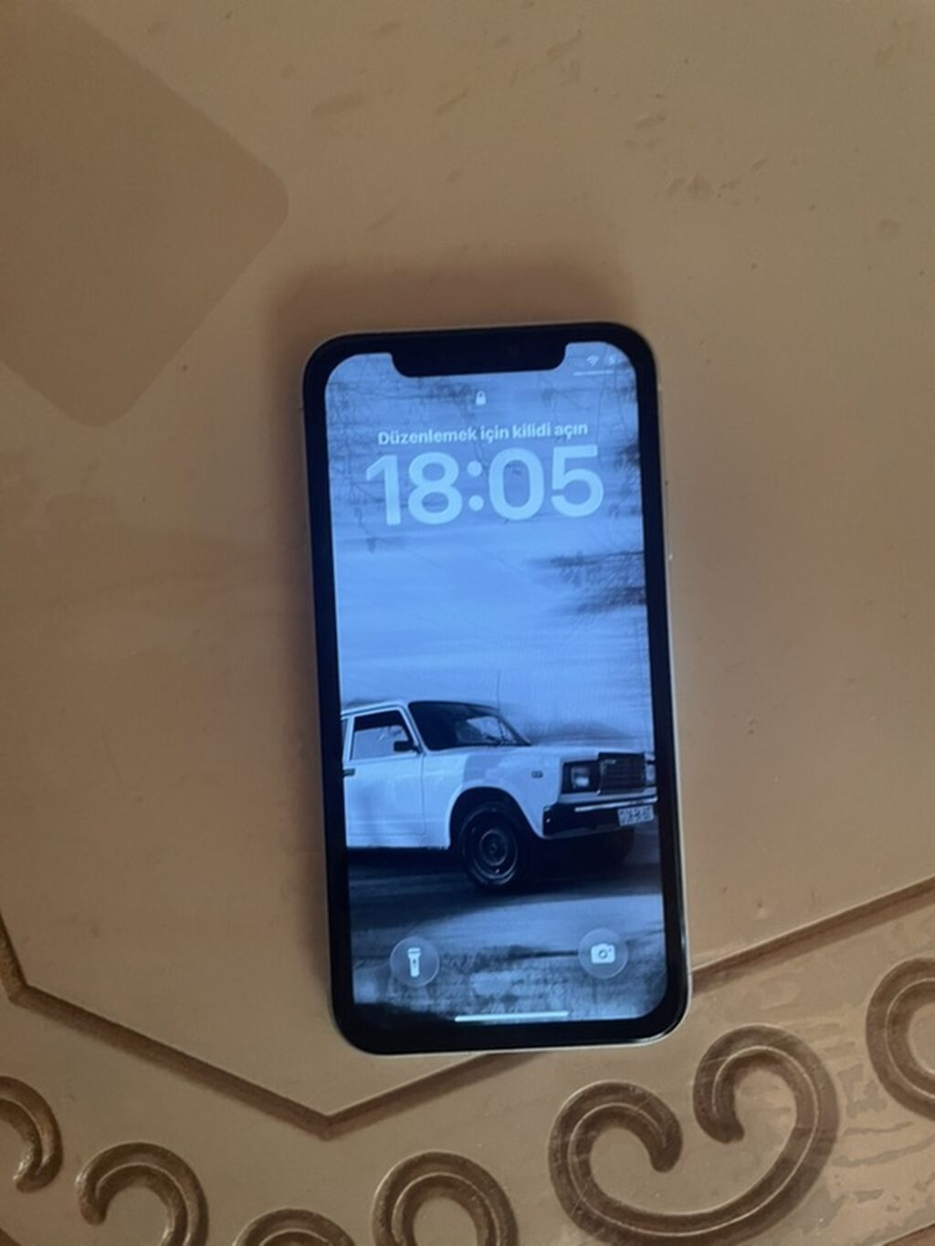 IPhone 11, Ağ — Apple iPhone, Balakən