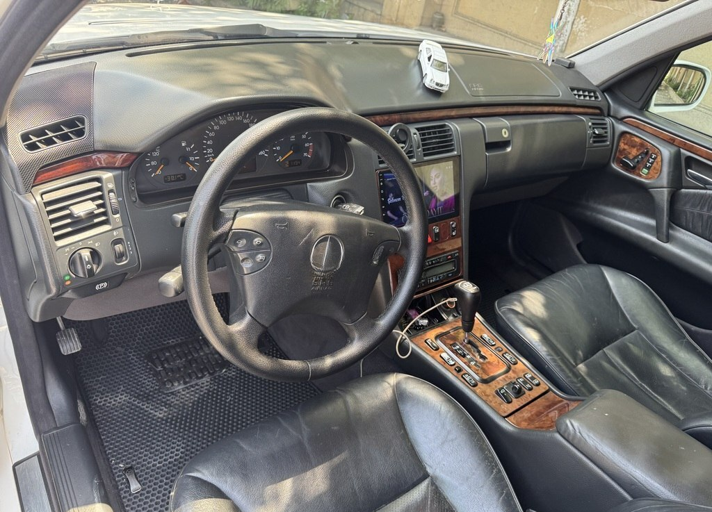 Mercedes E 320, 2001 il, 368000 km — Avtomobillər, Bakı (6)