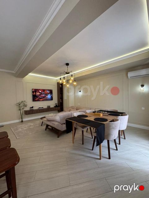Satılır 4 otaqlı yeni tikili 175 m²