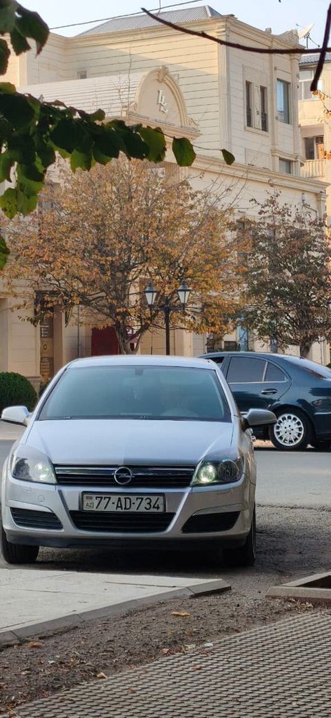 Opel Astra, 2004 il