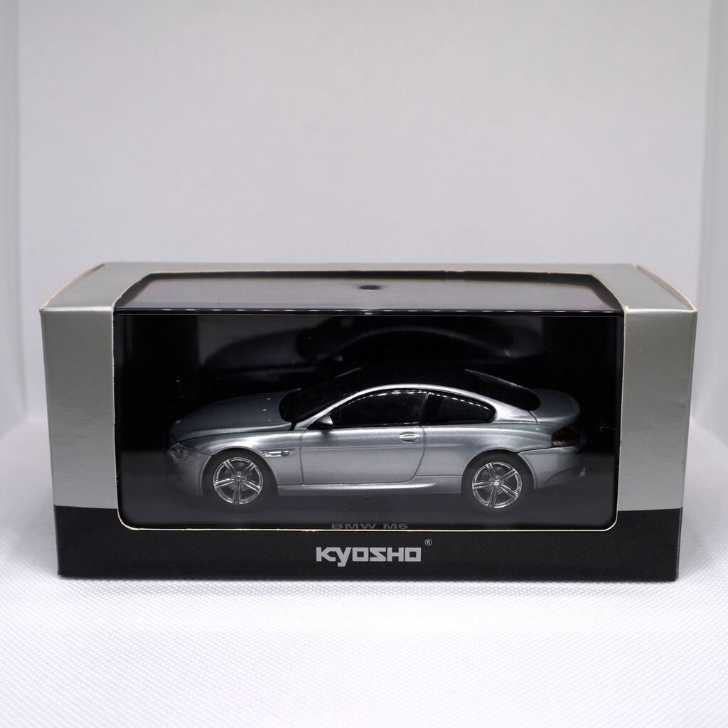 BMW M6 modeli • İstehsalçı - Kyosho • Ölçü: 1/43 • Material: Metal — Mallar, Xırdalan (7)