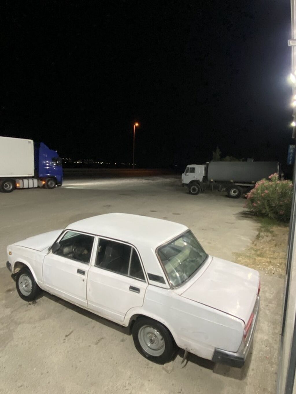 VAZ 2107 sedan – klassik arxaötürücülü model - Kuzov: 4 qapılı sedan — Avto, Sanqaçal (2)