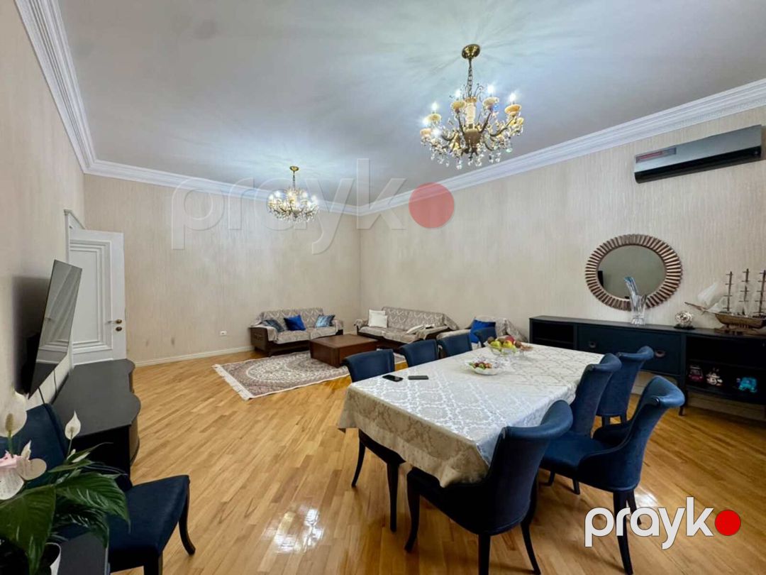 Satılır 7 otaqlı həyət evi/bağ evi 400 m² — Ev, villa, Bakı (2)