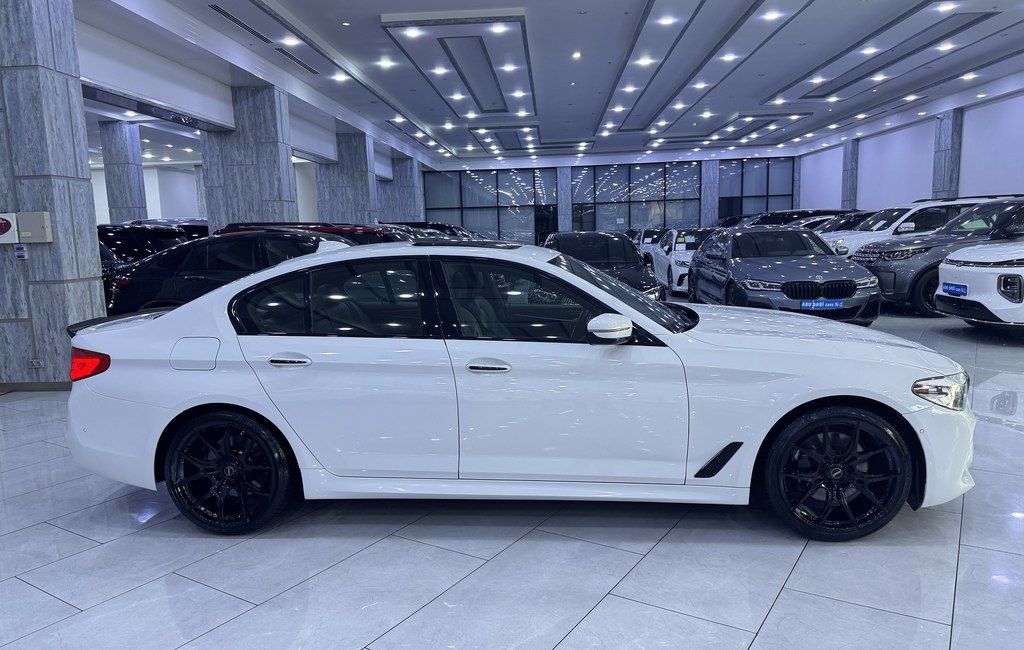 BMW 530, 2.0 L, 2017 il, 120 000 km — Avtomobillər, Bakı (4)