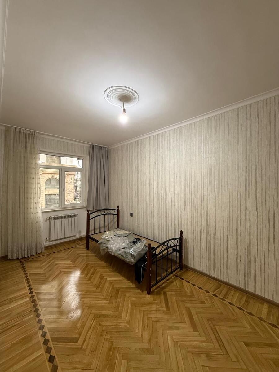 Satılır 4 otaqlı köhnə tikili 100 m² — Mənzil, Bakı (5)