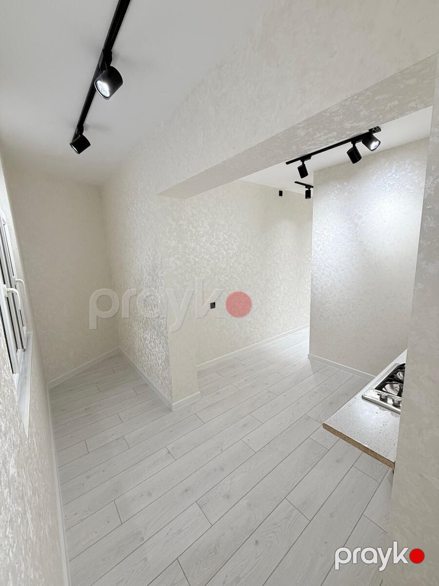 Satılır 1 otaqlı köhnə tikili 45 m² — Mənzil, Bakı (8)