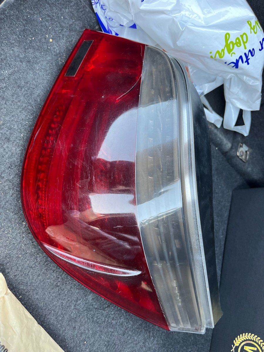 BMW E60 2008 stop faraları — Ehtiyat hissələri və aksesuarlar, Xırdalan (3)