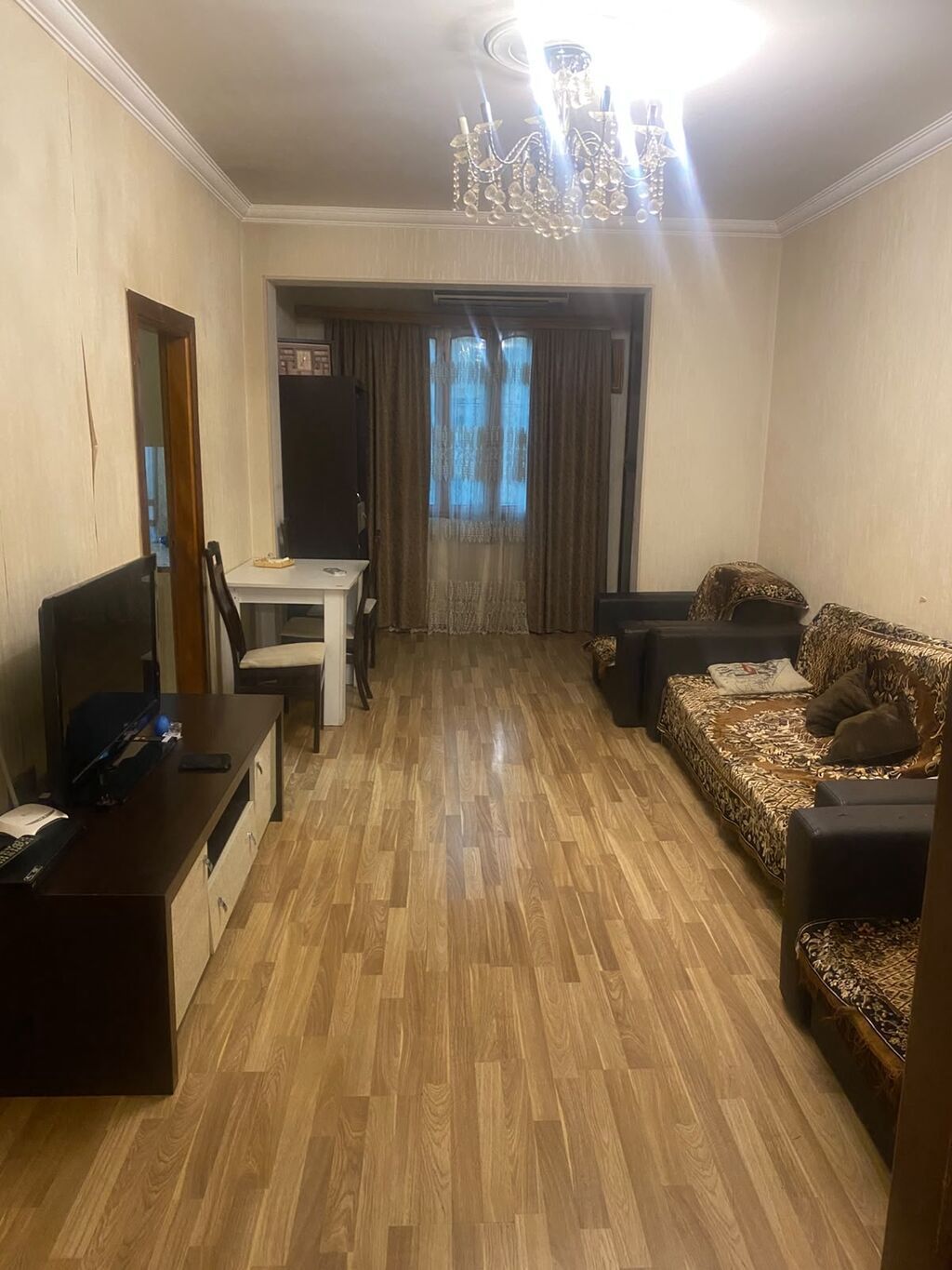 Salam oglan otaq yoldasi axtarlir ev memar ecemide yerlesir metroya — Daşınmaz əmlak, Bakı
