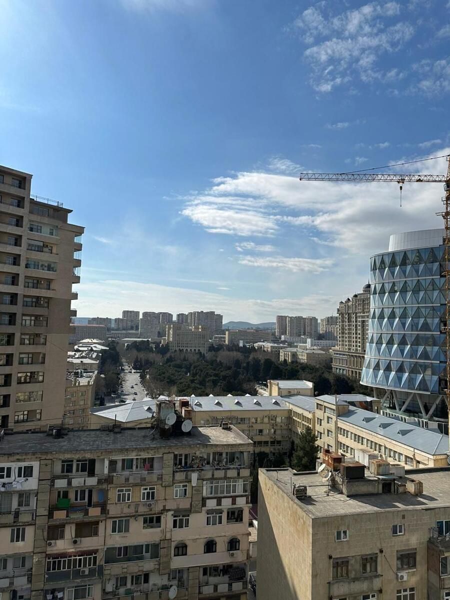 Satılır 3 otaqlı yeni tikili 190 m² — Mənzil, Bakı (2)