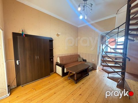 Satılır 3 otaqlı köhnə tikili 53 m²