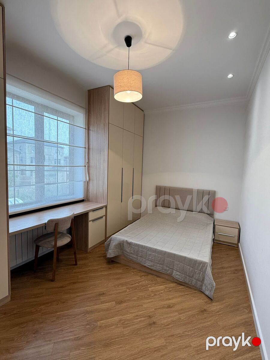 Satılır 4 otaqlı həyət evi/bağ evi 220 m² — Ev, villa, Bakı (9)