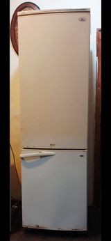 Ikili qapılı soyuducu - Rəng: ag olculeri 195 x60x60 - Üst hissə – — Refrigerators