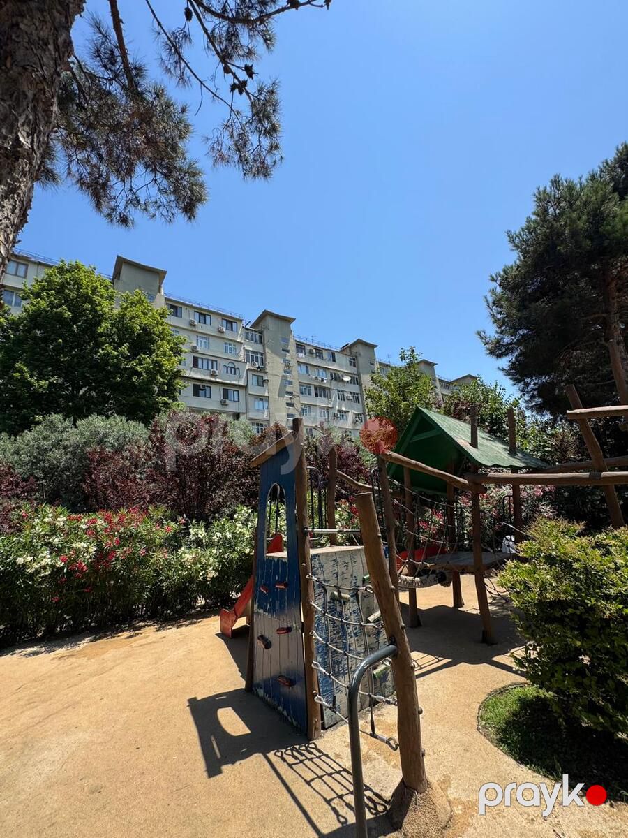 Satılır 4 otaqlı köhnə tikili 105 m² — Mənzil, Bakı (9)