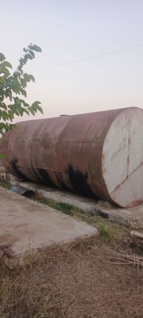 2.6 diyametir. 5.5 uzunu. Qalin stenka( 27.5 ton) qiymətdə razılaşmaq