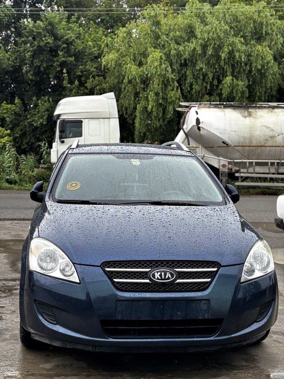 Kia Ceed SW, 1.4 L, 2009 il, 200 000 km — Avtomobillər, Şirvan