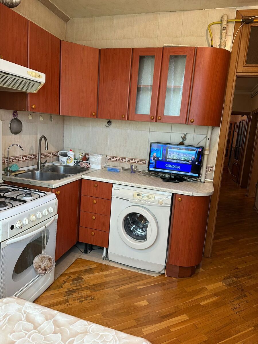 İcarəyə verilir 3 otaqlı köhnə tikili 85 m² — Mənzil, Bakı (7)
