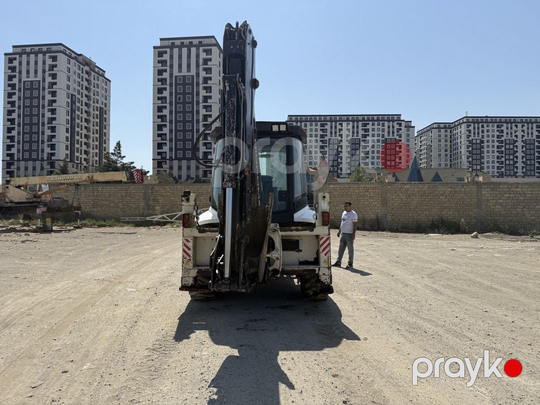 Ekskavator Hidromek, 2014 il — İnşaat texnikası, Bakı (6)