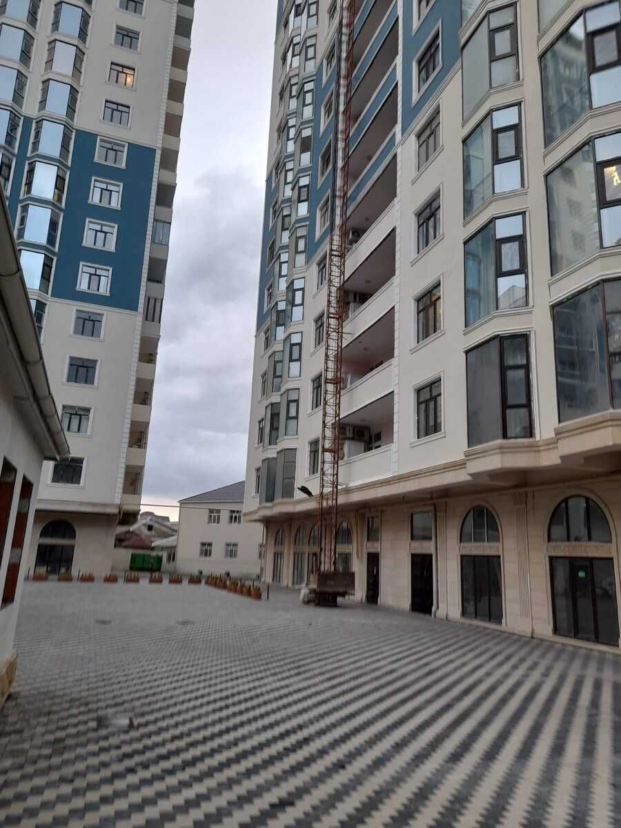 Satılır 3 otaqlı yeni tikili 140 m² — Mənzil, Bakı (2)