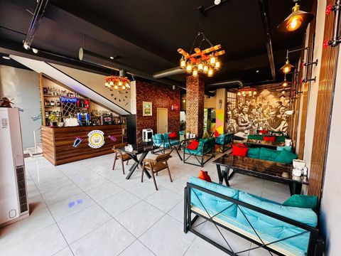Satılır obyekt 280 m²