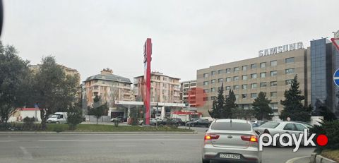 3 otaqlı, 110 kv. m, Orta təmir