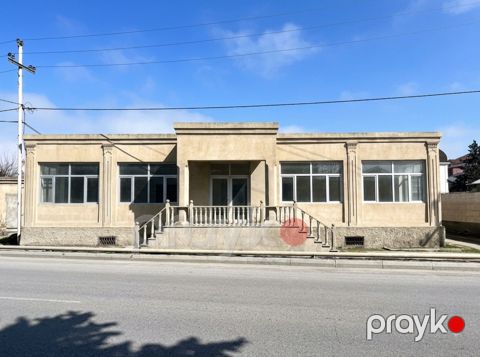 Satılır obyekt 324 m²