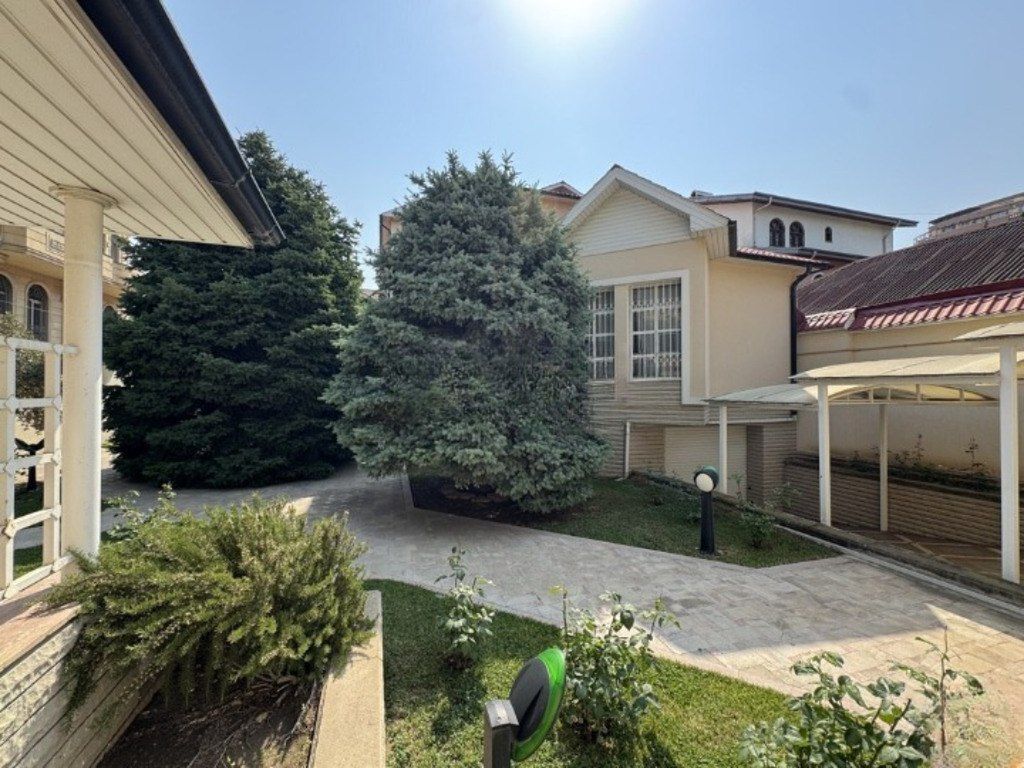 Satılır 10 otaqlı həyət evi/bağ evi 544 m² — Ev, villa, Bakı (2)