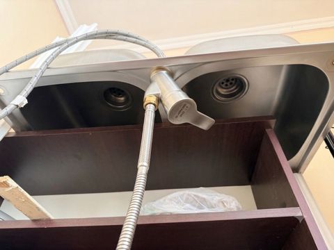 İsteyenler elaqe saxlaya biler. Heç bir problemi yoxdu Mətbəx üçün