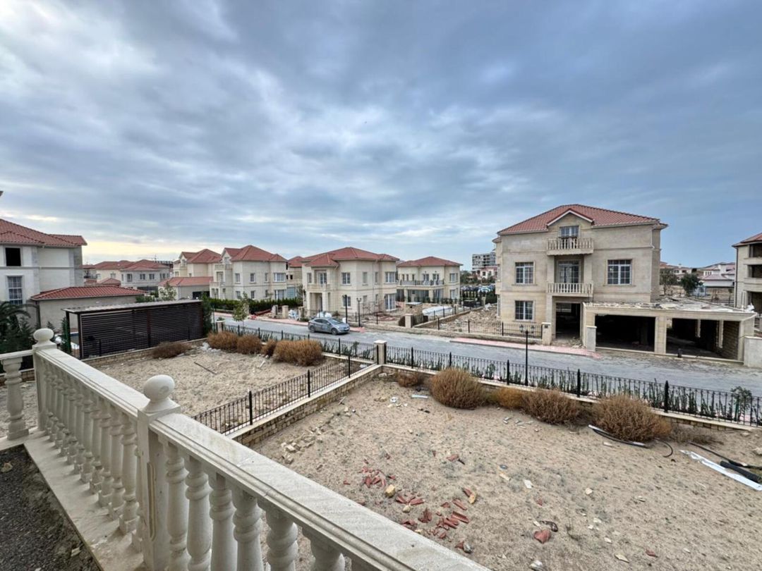 Satılır 8 otaqlı həyət evi/bağ evi 300 m² — Ev, villa, Bakı (8)