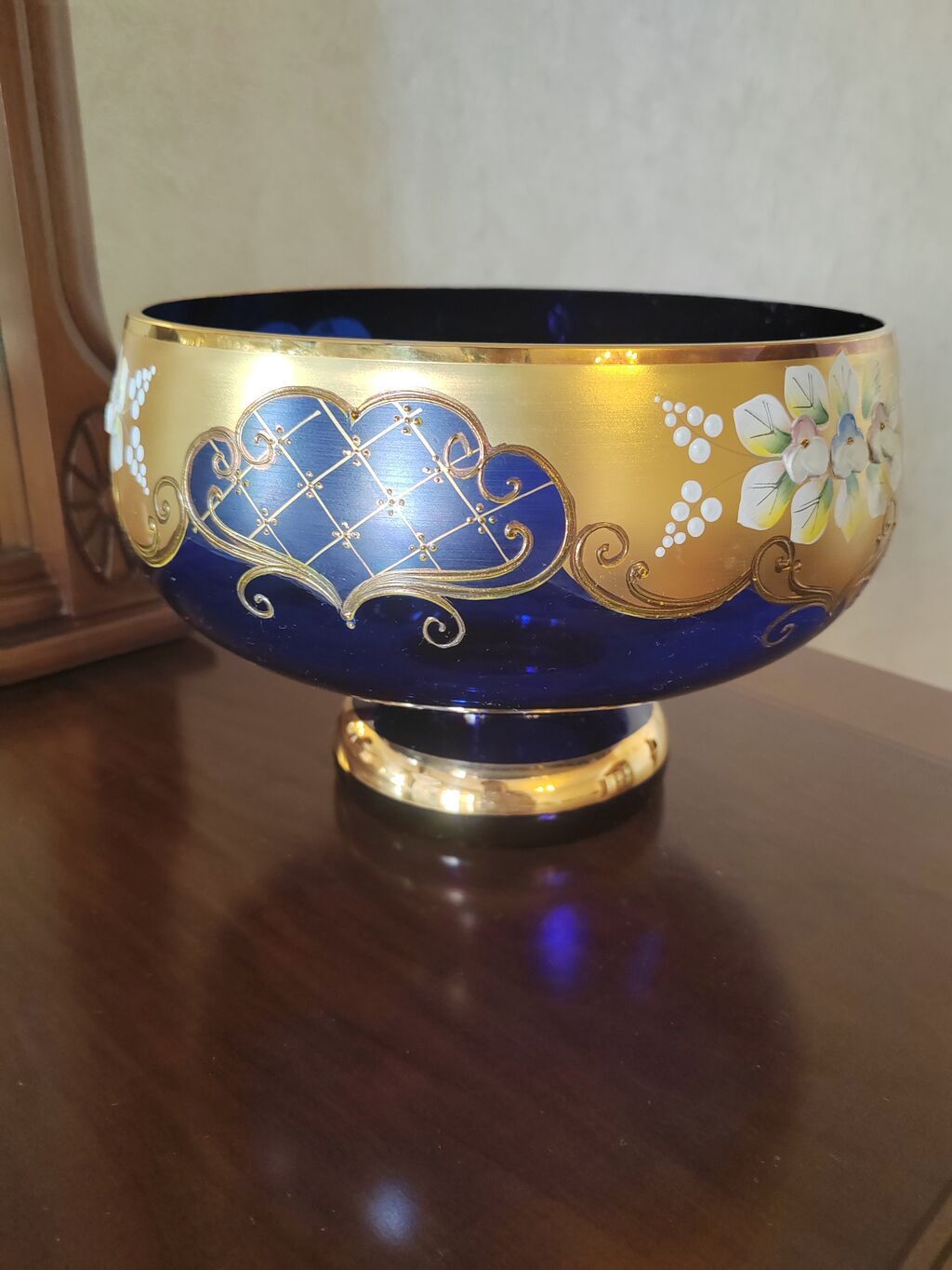 Mavi şüşədən dekorativ qab - Material: qalın, parlaq kobalt-mavi şüşə — Mallar, Bakı (2)