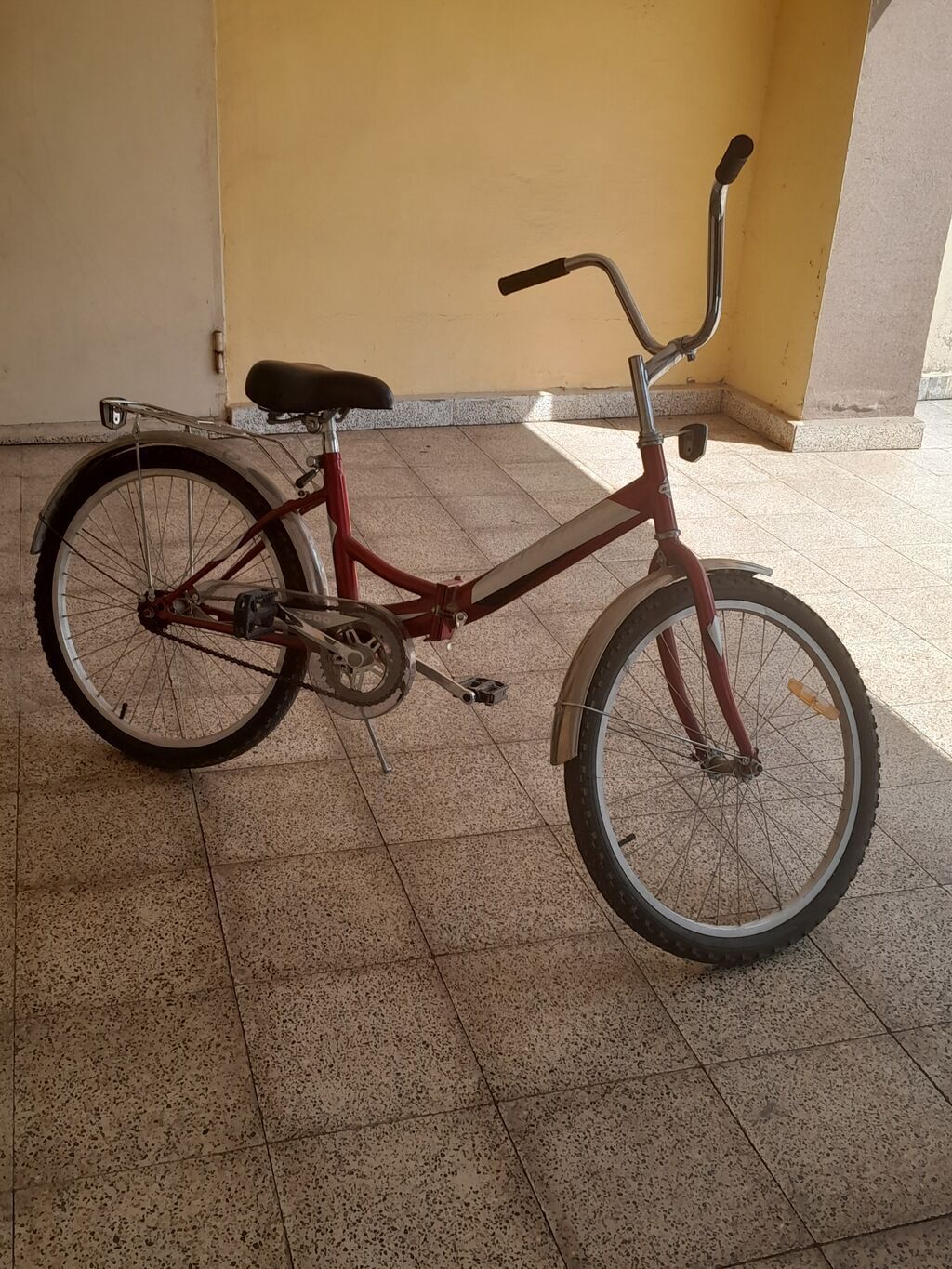Şəhər tipli uşaq velosipedi, 24", qırmızı, step-through