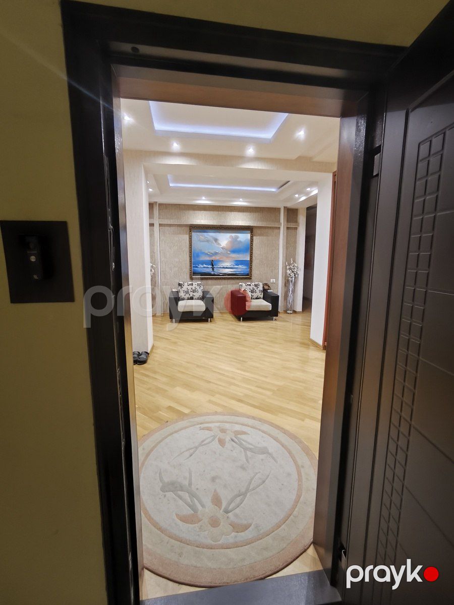 Satılır 4 otaqlı yeni tikili 250 m² — Mənzil, Bakı (5)