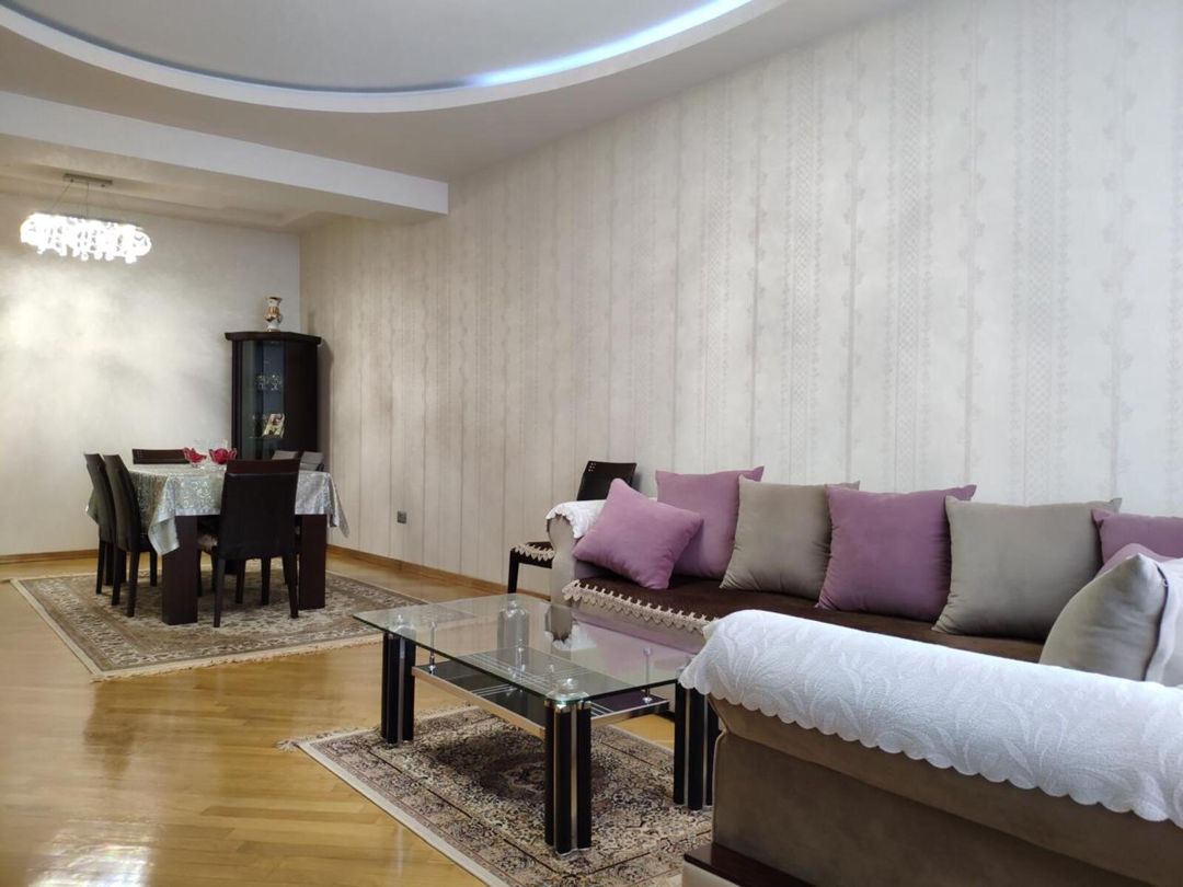 İcarəyə verilir 4 otaqlı yeni tikili 170 m² — Mənzil, Bakı (7)