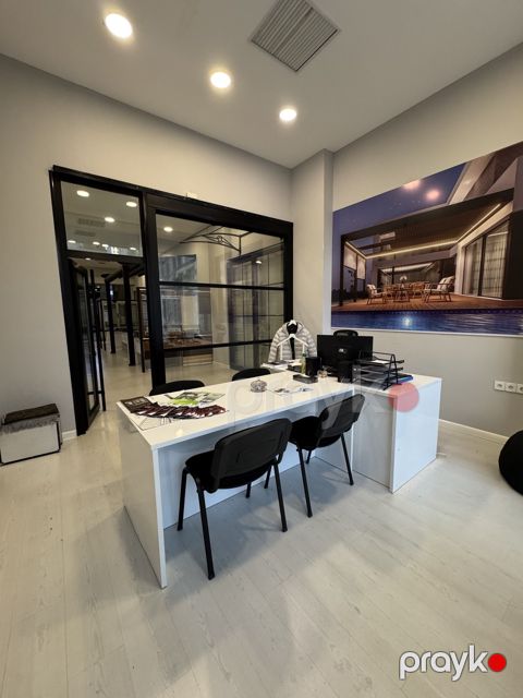 Satılır 3 otaqlı ofis 90 m²