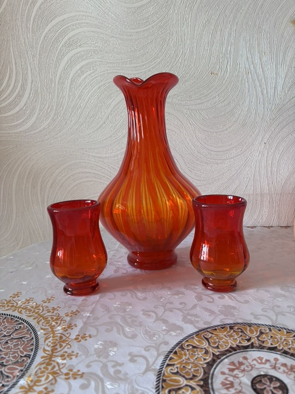 Rəng - Qırmızı, Şüşə — Mallar, Masazır