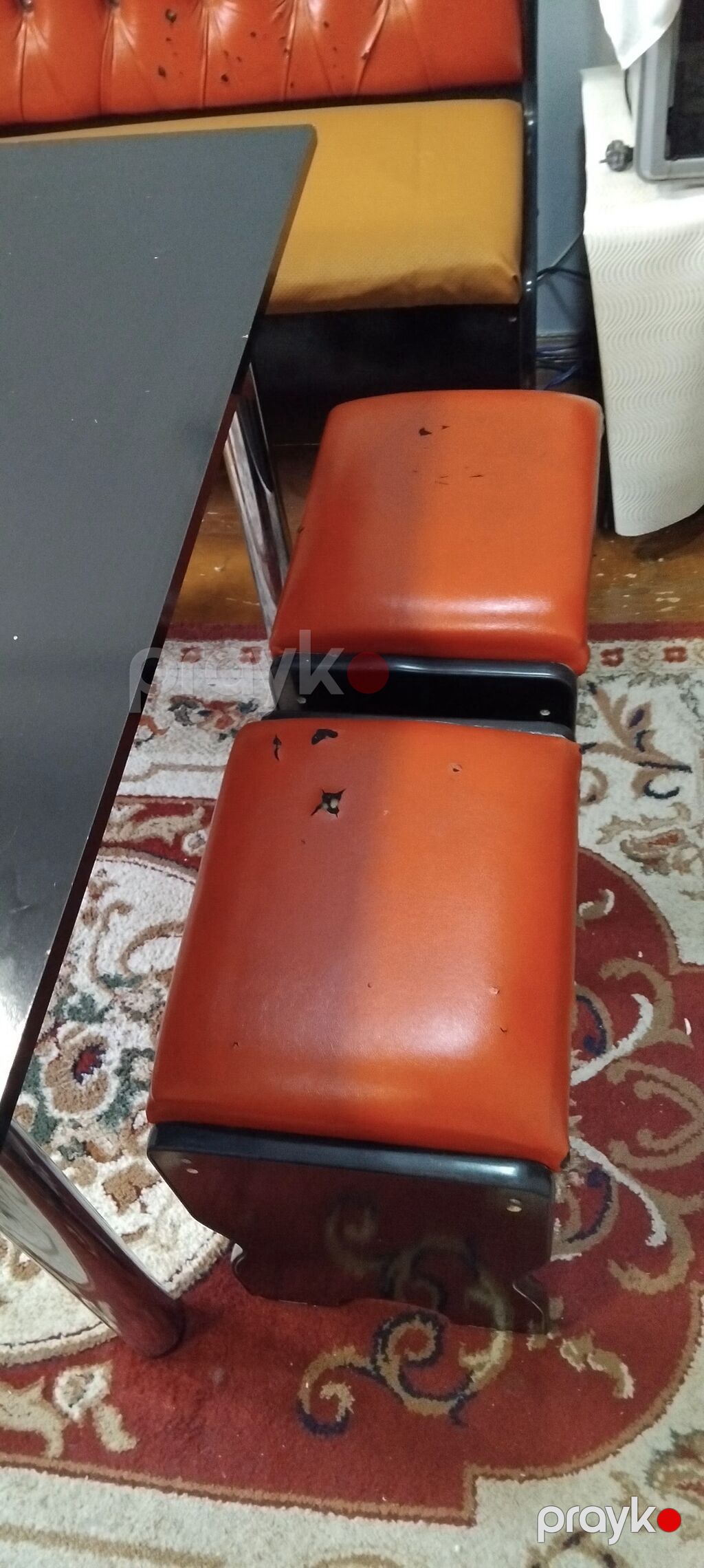 Mətbəx mebeli dəsti Tərkib: - Düzbucaqlı yemək masası - üç taburet - — Mebel, Bakı (2)