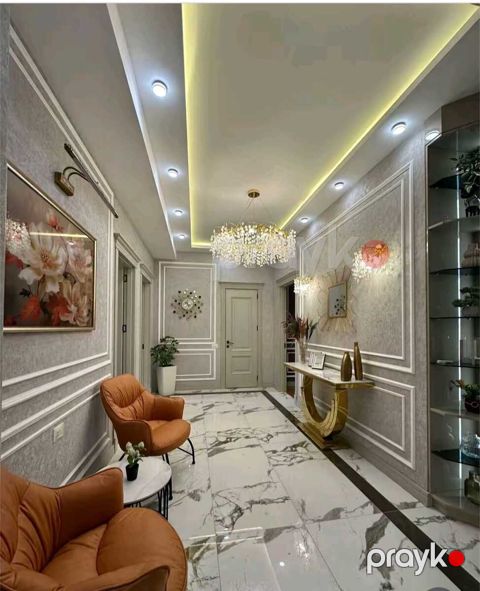 Satılır 3 otaqlı yeni tikili 130 m²